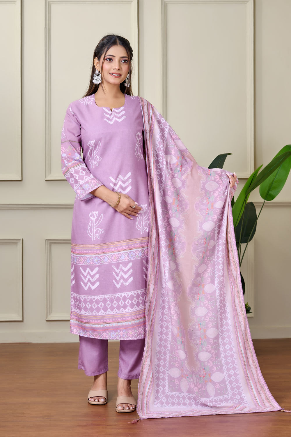 Lavender Bloom Pakistani Kurta Set With Dupatta