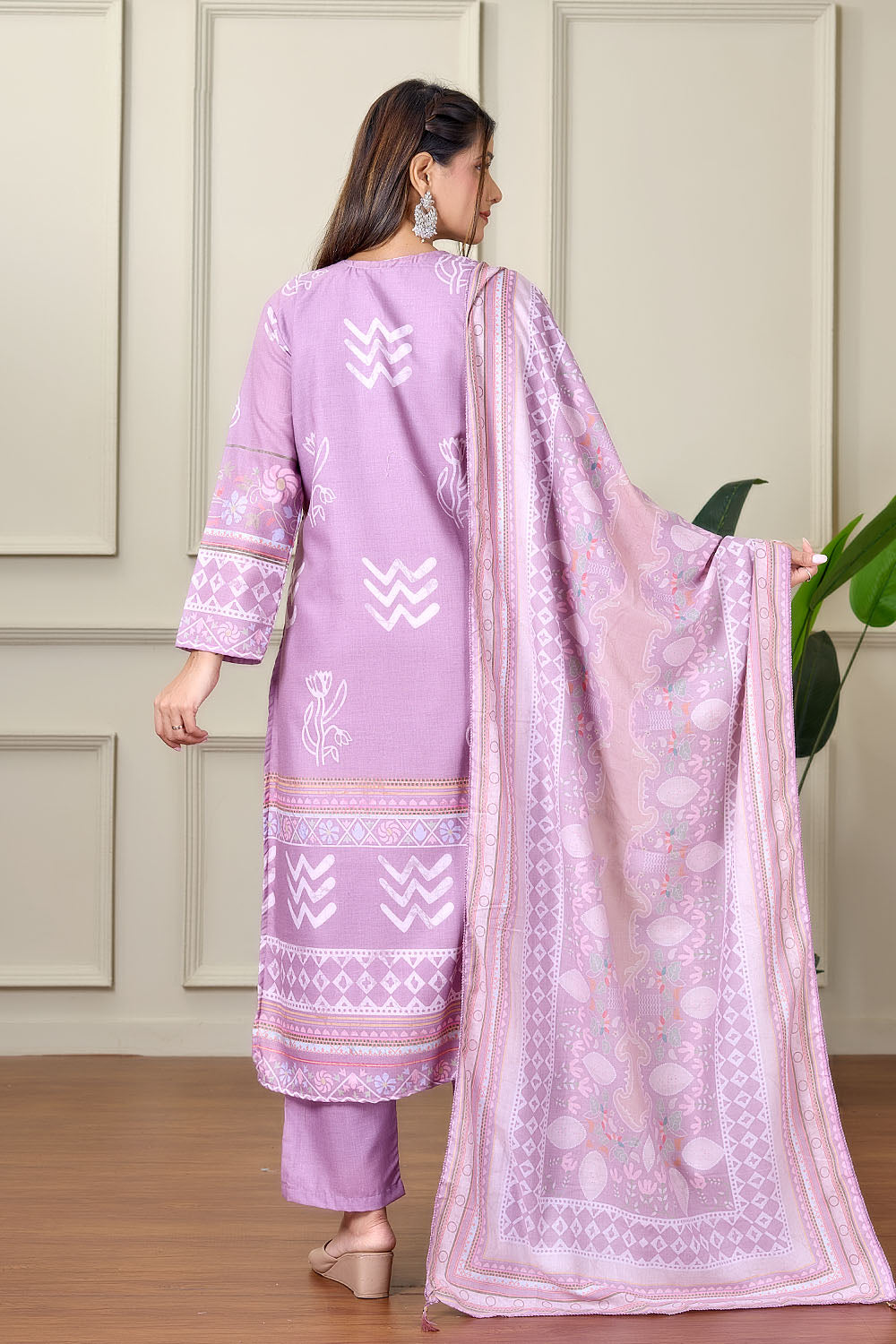 Lavender Bloom Pakistani Kurta Set With Dupatta