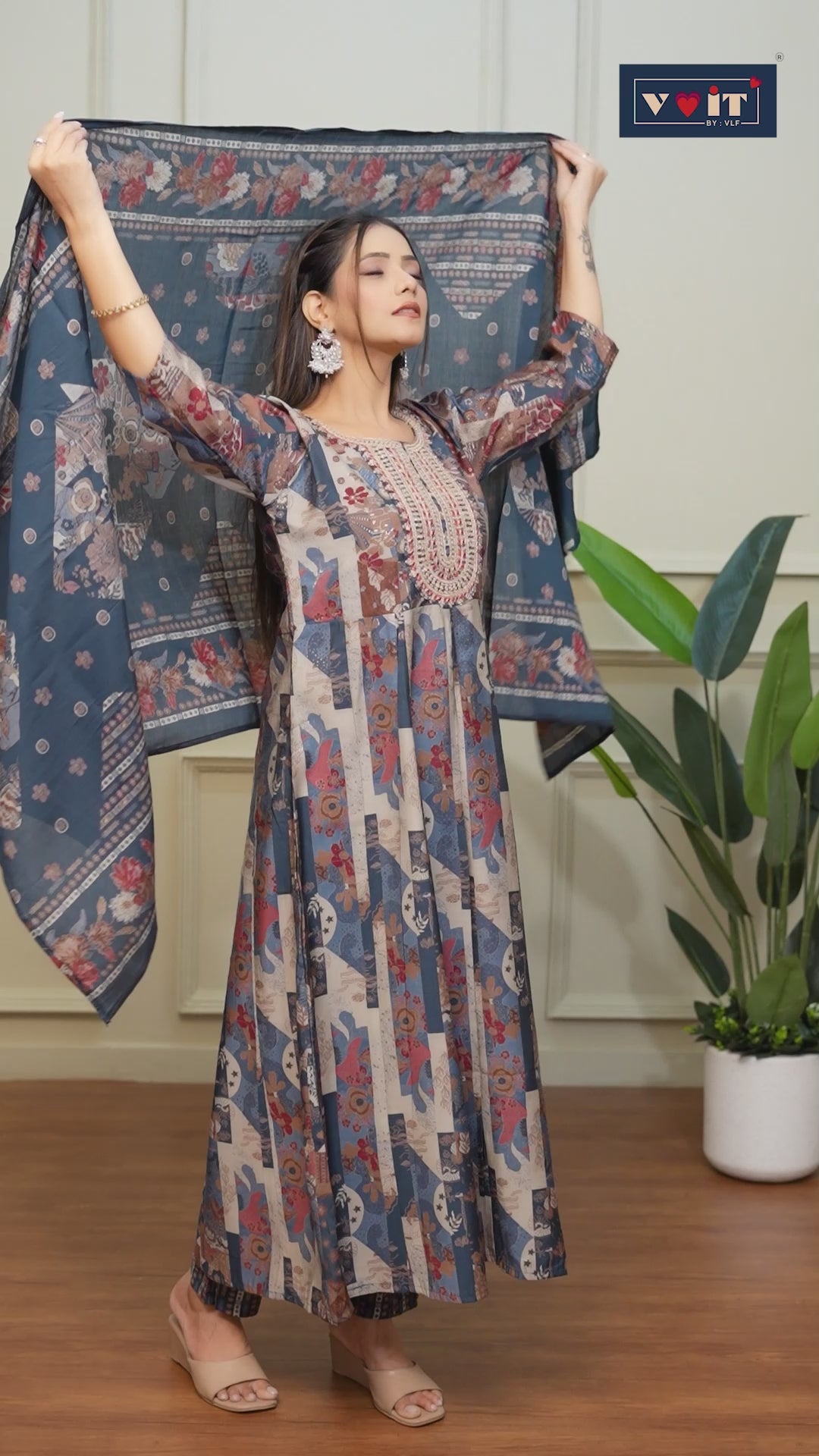 Elegant Pastel Geometric Pakistani Kurta Set with Dupatta